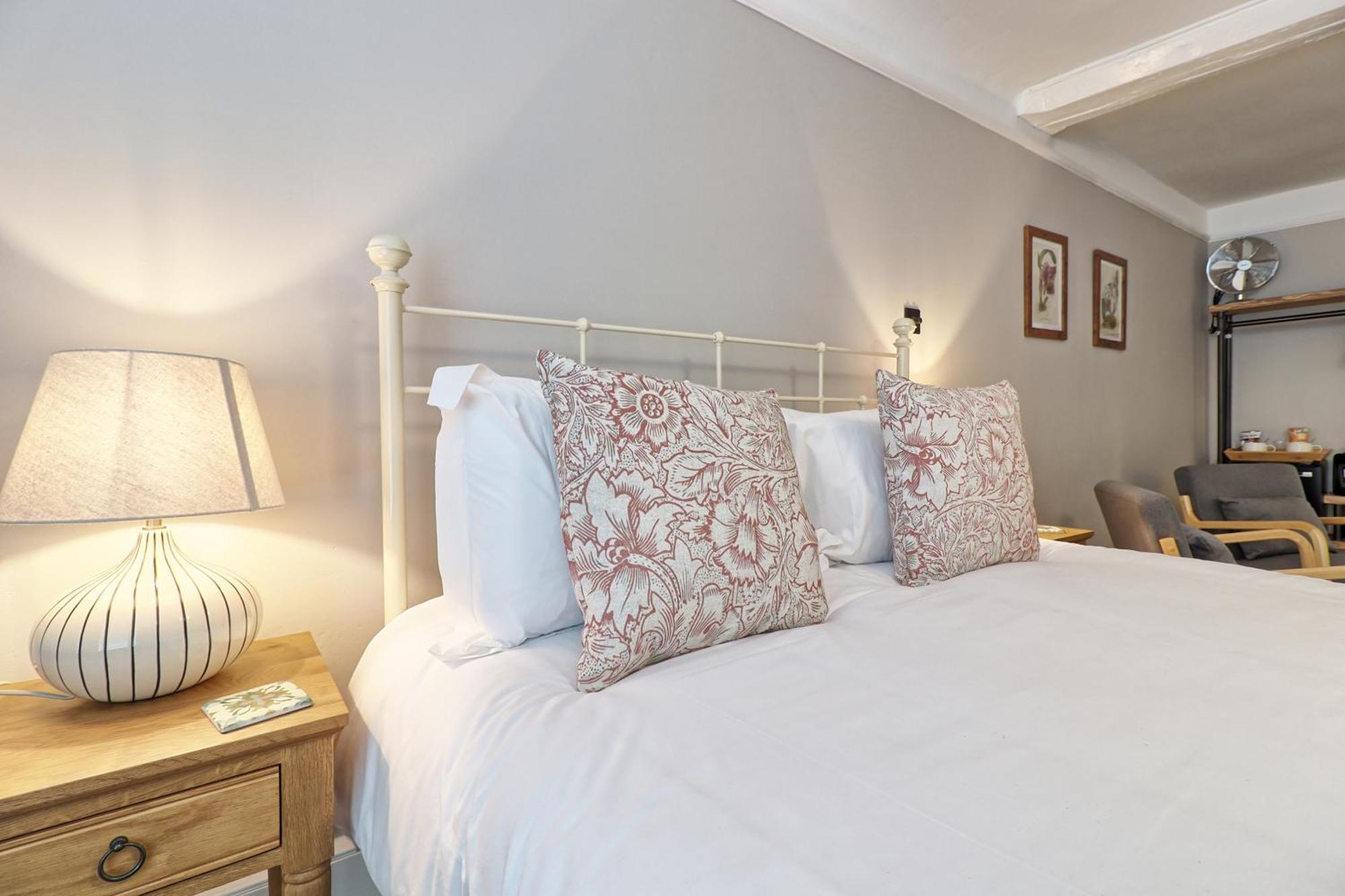 Ranfield'S Brasserie Hotel Rooms Coggeshall Exterior photo