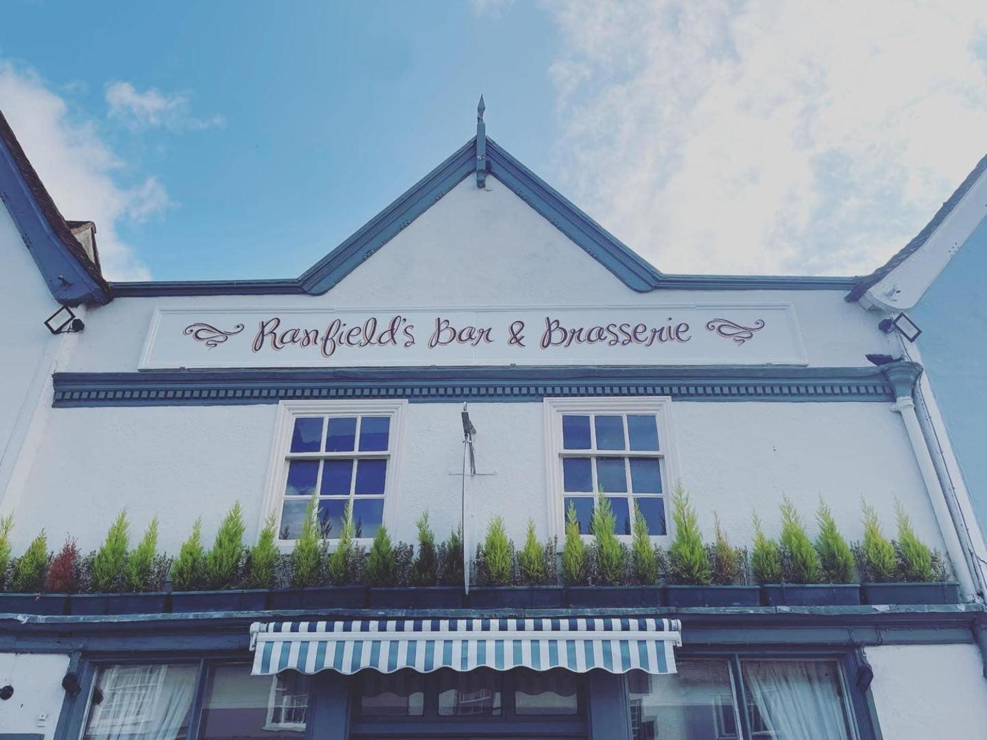 Ranfield'S Brasserie Hotel Rooms Coggeshall Exterior photo